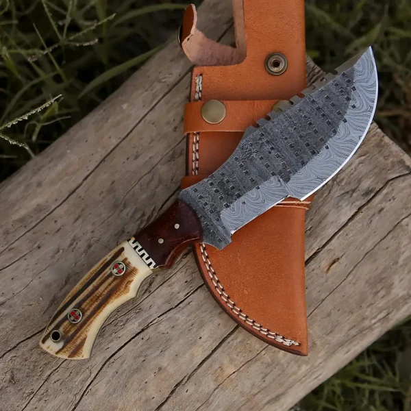 handmade-forged-damascus-bushcraft-tracker-knife-full-tang-stag-antler-wood-handle